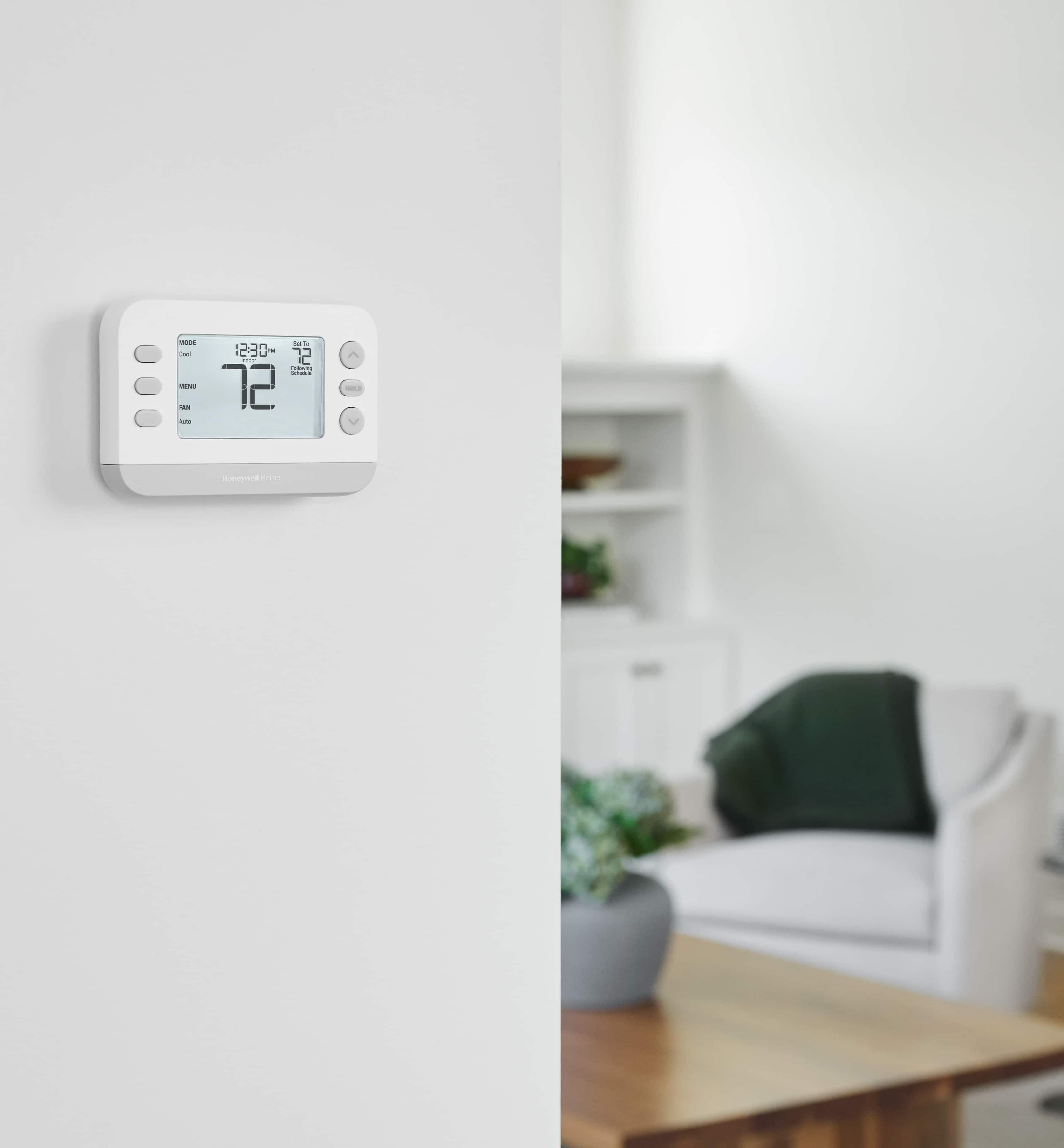 Focus pro device on a wall: lifestyle image.
